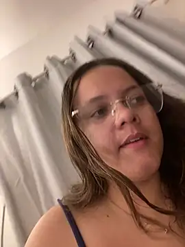 Laryssinha_69 live