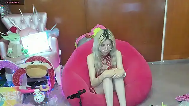 Skinygirl live