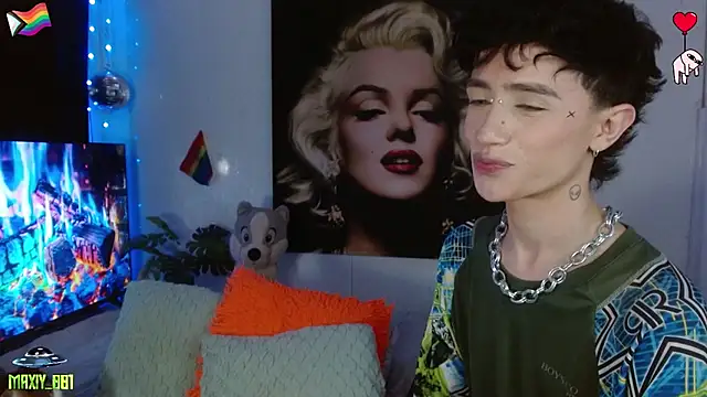 maxiy_001 live