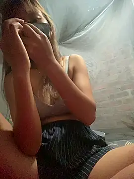Emmi_cute9x live