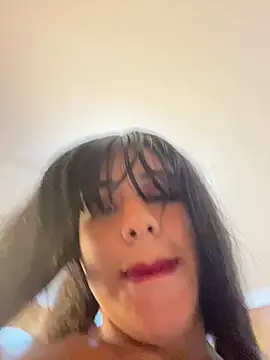 Alexia_Lerner live