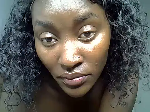 Secretary_sandie live