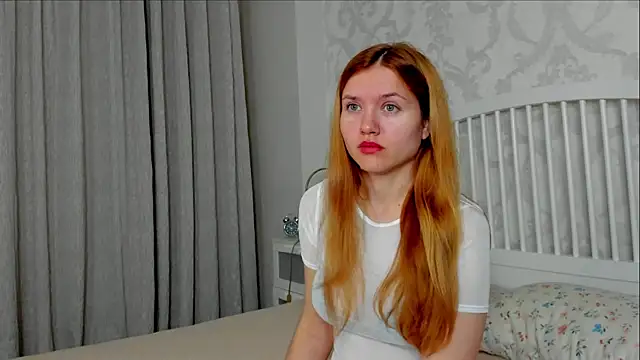 Eva__Lewis live