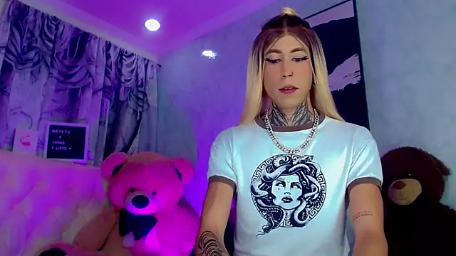 Julia_Bulette1 live