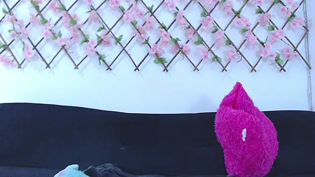 tiffany_gomez9 live