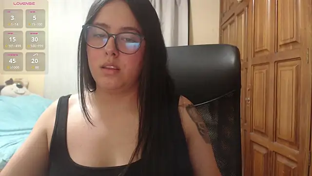Venus_cat_ live