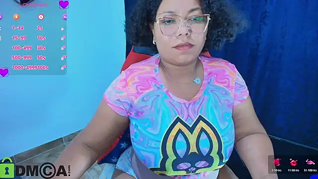 Italyy__boobs live
