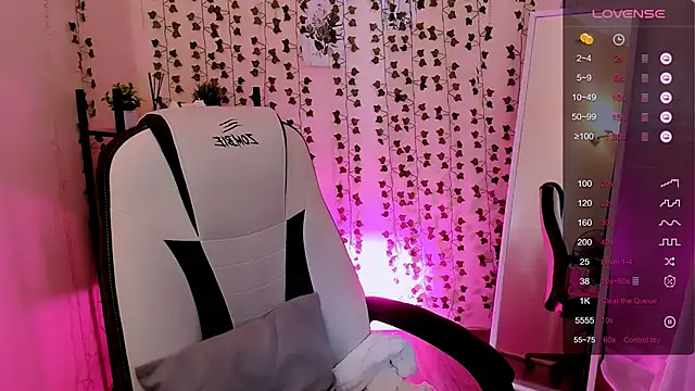 LinaBlossom_ live