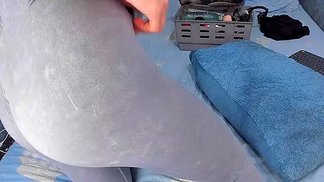 RedAssHottie live