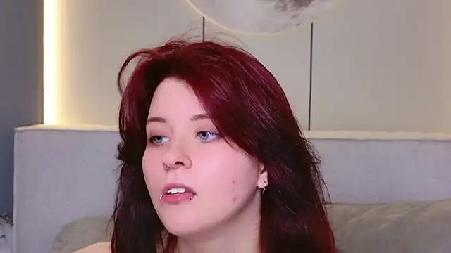 Milana_Bold live