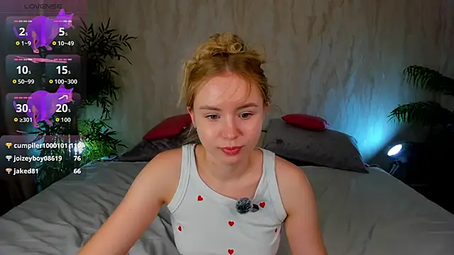 Linda__Bloom live
