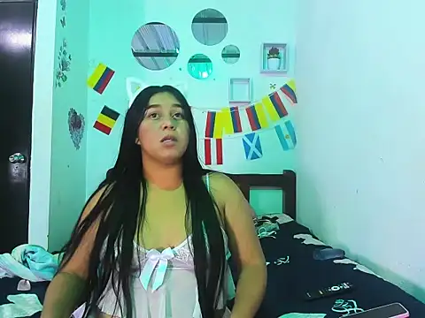 naughty_blackhair live