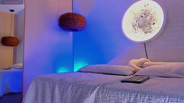 Benjamin_More live