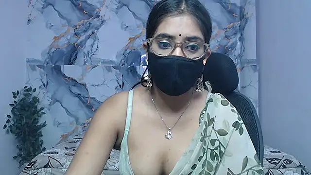 Deevisha-queen live