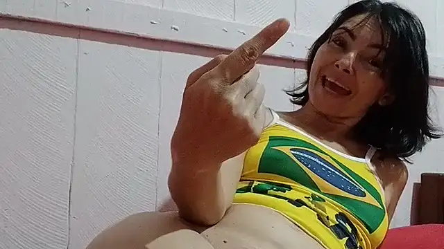 Luana_sexy42 live