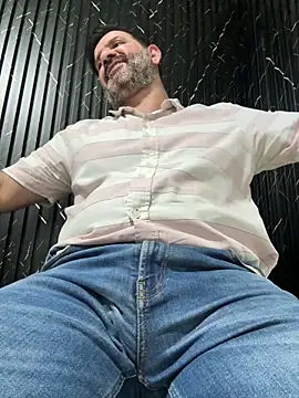 Hairy_Dad86 live