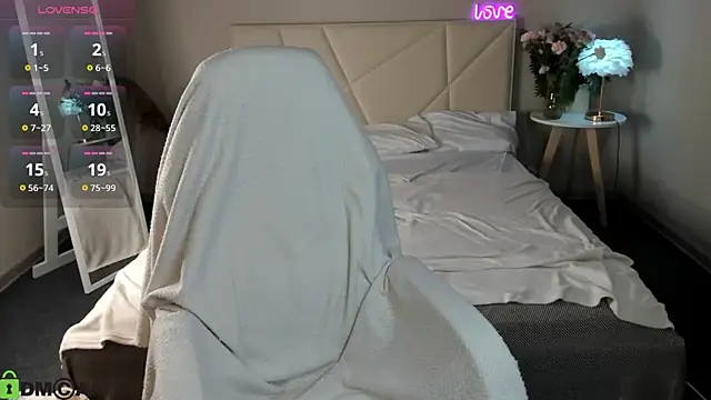 Esme_Runn live
