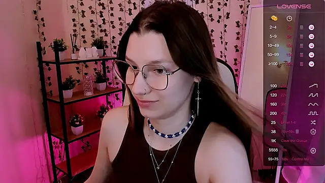 LinaBlossom_ profile