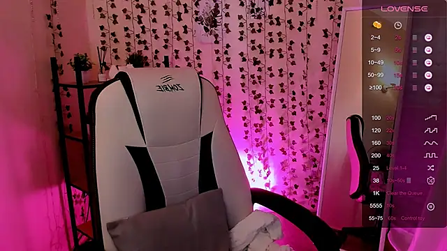 LinaBlossom_ live