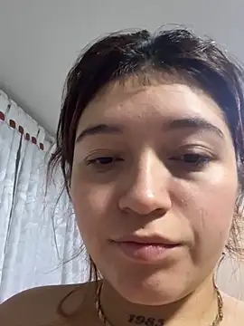 Karina_Leon live