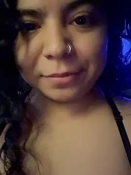 kimmiakiss22 live