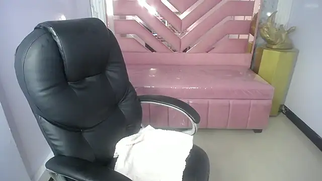 Mia_Pink_ch live