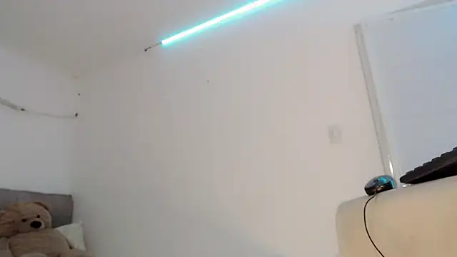 nicoledollts live