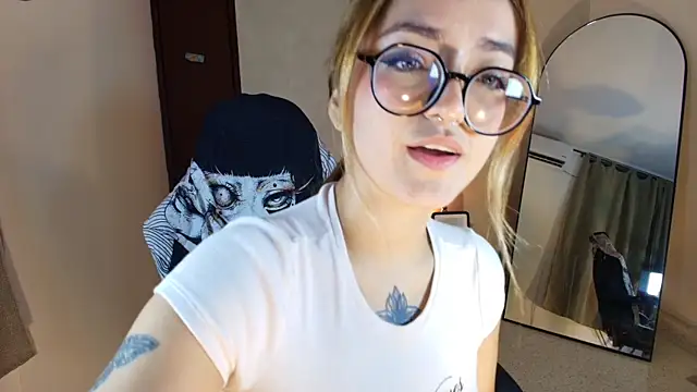 SweetJennaa live