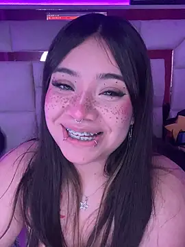 Amara_Kazumii live