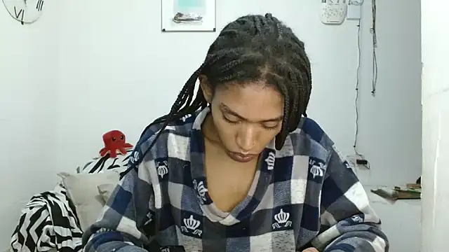 angelamarie1 live