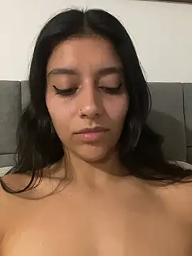 BrittanyDiaz live