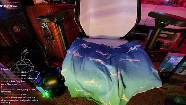 AaronSkeetman live