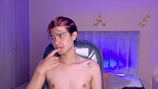 Derek_Sinn live
