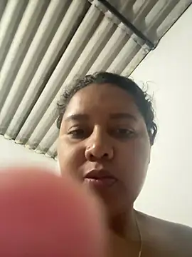 Ninibella live