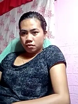 Cutie_body11 live