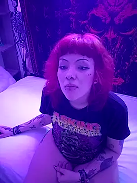 Sarah-Stoner live
