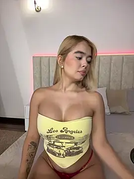Mia_Roswell live
