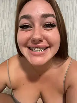 KiraSunshine live