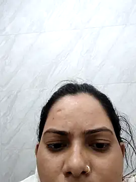 Anushka_Singh0 live