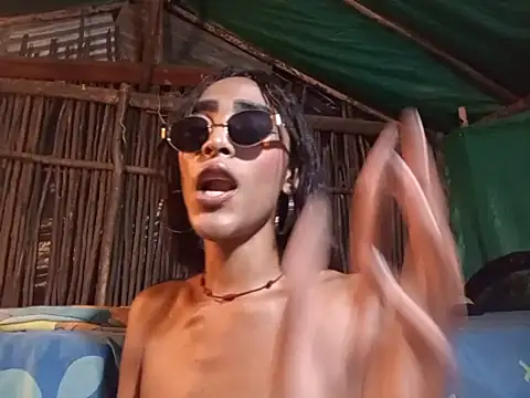 GabyMilan_ live