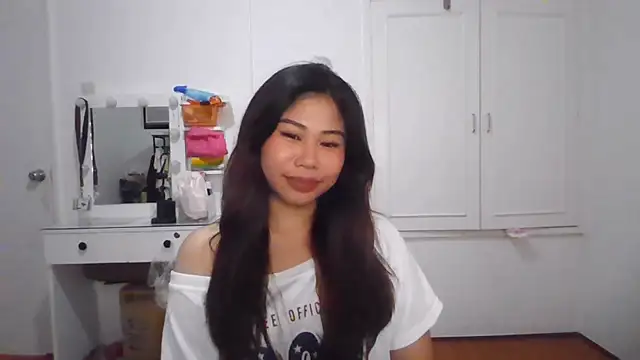 CathleenLaurole live