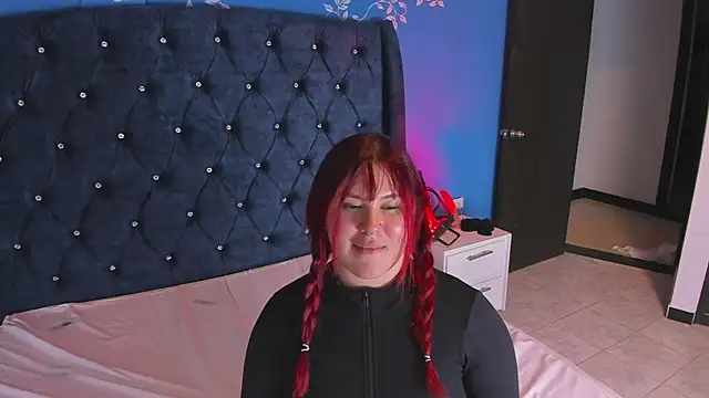 Issa_Clark01 live
