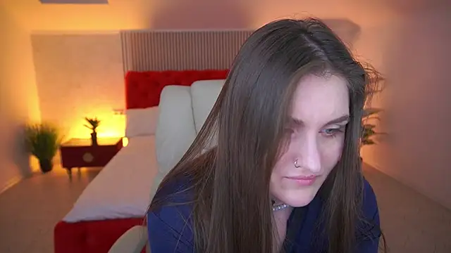 EmmyCharmm live