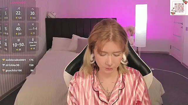 Elira_Vane live