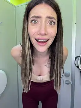 BallerinaCappuccino_ live