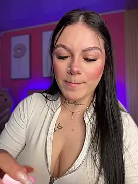 Megaan__More live