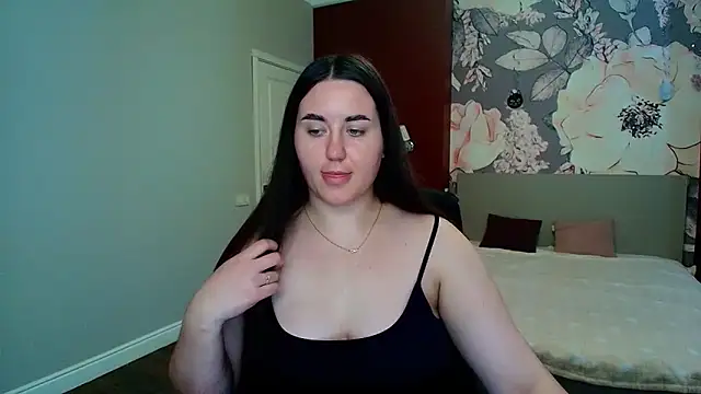 Roxie_Bradley live