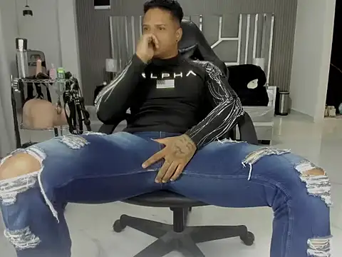 master_leather live