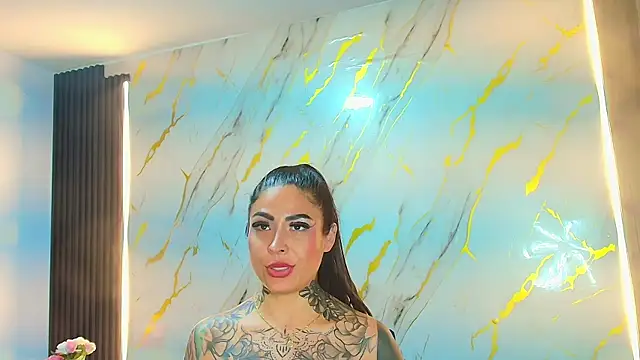 EmiliMontero live