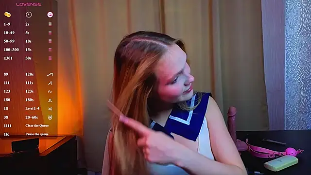 AdelineCrash live